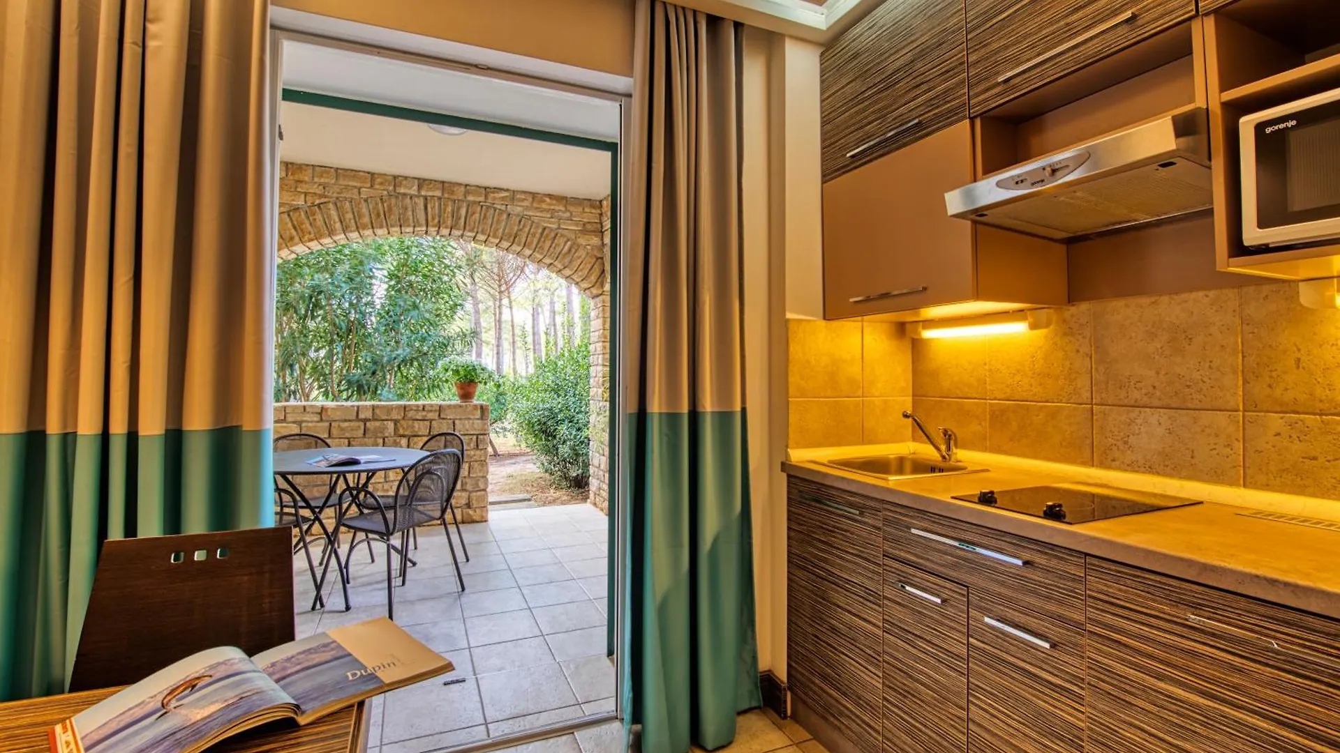 Zaton Holiday Resort Nin