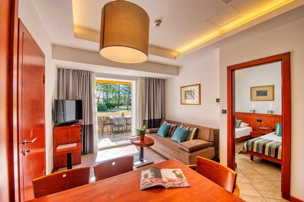 Zaton Holiday Resort Nin