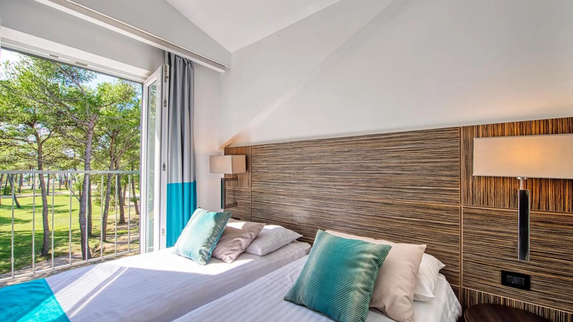 Zaton Holiday Resort Nin